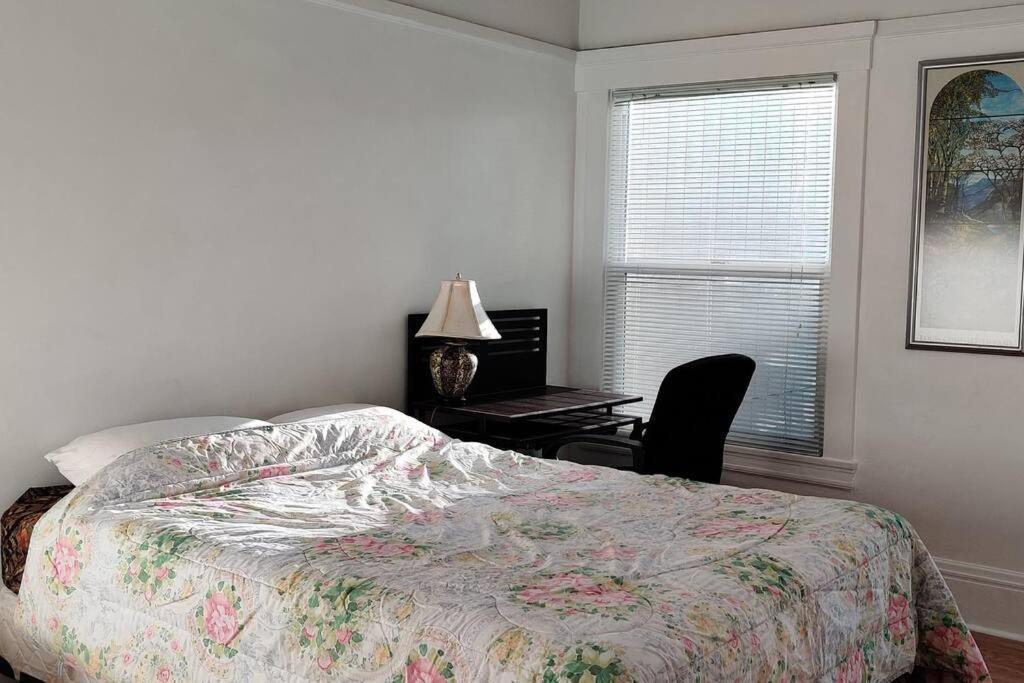 Sunny Sf - Cozy, Spacious, Convenient W/parking, A+ Location!! *